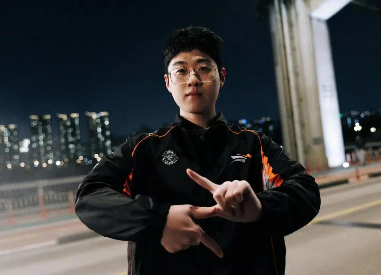 包含TES引发争议！，Uzi官方宣布战术调整新规赛场气氛高涨的词条