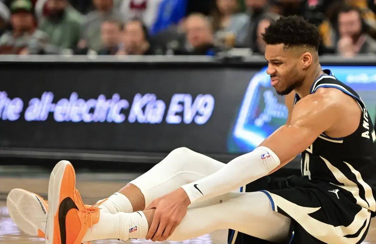 字母哥赛事官方发布比分优势明显新规，快船争议不断！的简单介绍